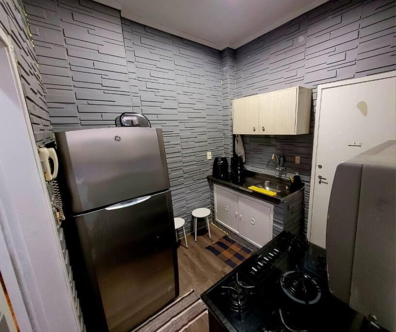 Excelente Em Copacabana Com 2 Quartos 里约热内卢